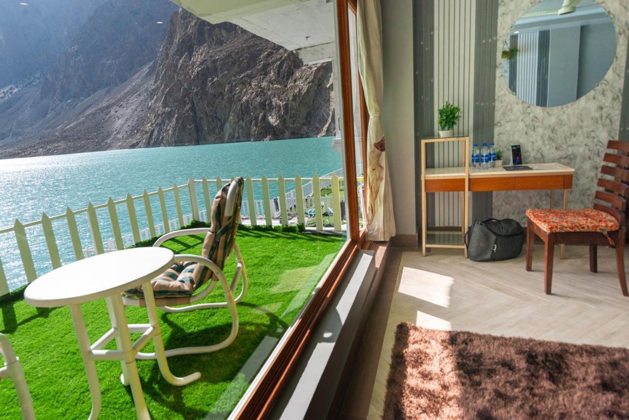 Luxus Hunza Attabad Lake Resort Karimabad (Hunza) Exterior foto