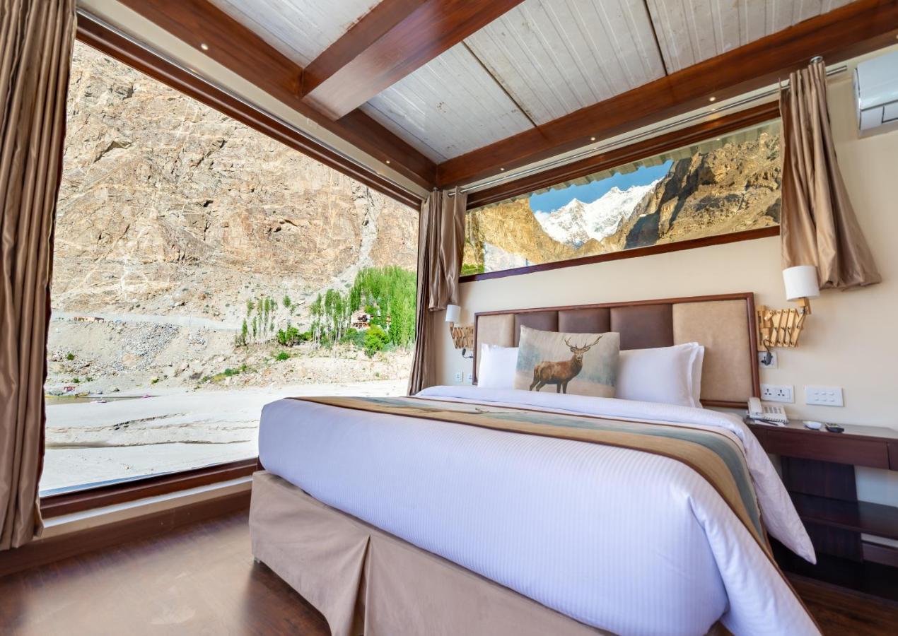 Luxus Hunza Attabad Lake Resort Karimabad (Hunza) Exterior foto