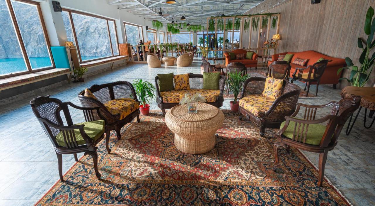 Luxus Hunza Attabad Lake Resort Karimabad (Hunza) Exterior foto